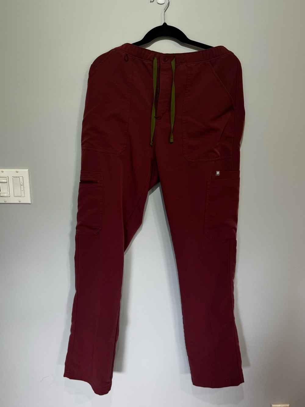Figs Women's Walnut Straight-Leg Scrub Pants with Olive Drawcord